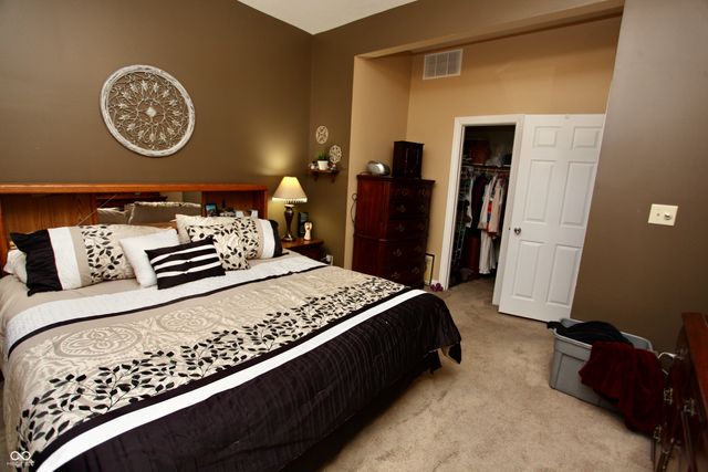 54 W High Street, Mooresville, IN 46158