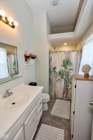 54 W High Street, Mooresville, IN 46158