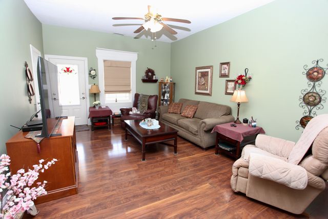 54 W High Street, Mooresville, IN 46158