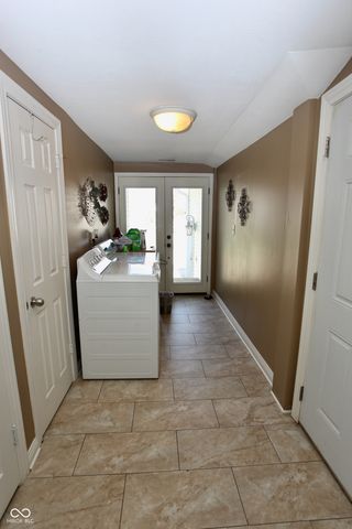 54 W High Street, Mooresville, IN 46158