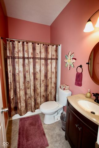 54 W High Street, Mooresville, IN 46158