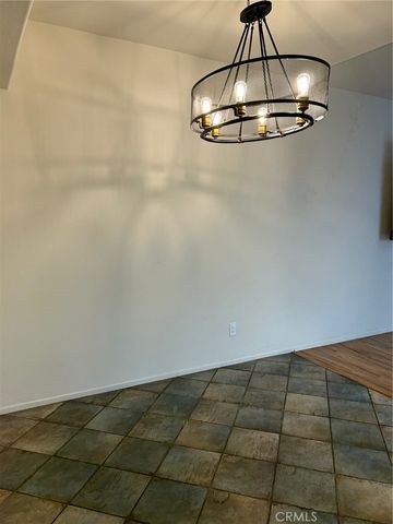 17729 Superior 55, Northridge, CA 91325