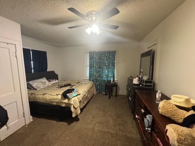 615 S Broadview Ave, Wichita, KS 67218