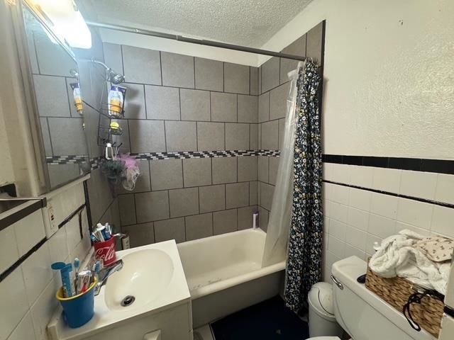 615 S Broadview Ave, Wichita, KS 67218