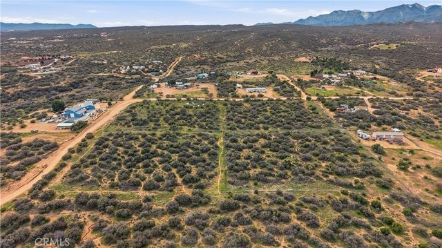 7870 Woodcliff, Phelan, CA 92371