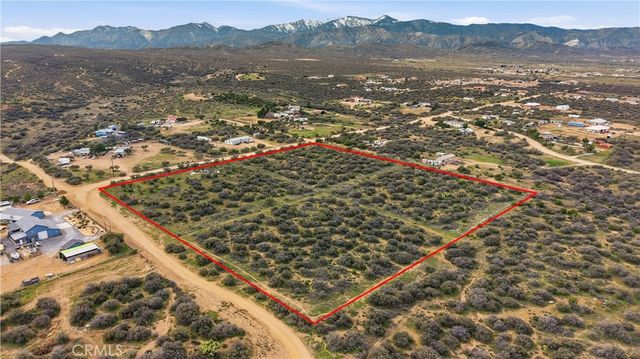 7870 Woodcliff, Phelan, CA 92371