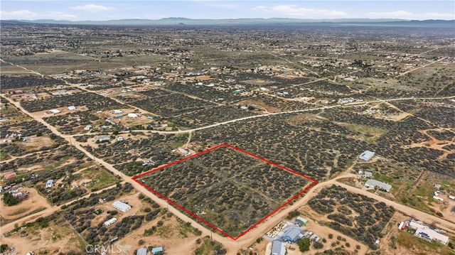 7870 Woodcliff, Phelan, CA 92371