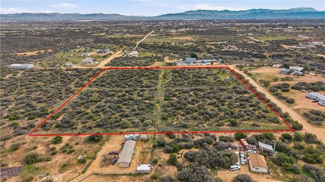 7870 Woodcliff, Phelan, CA 92371