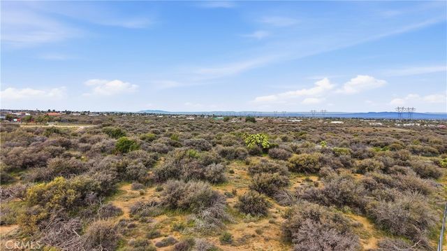 7870 Woodcliff, Phelan, CA 92371