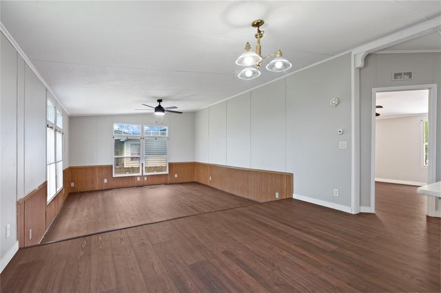 9623 Meadowvine Drive, Houston, TX 77044