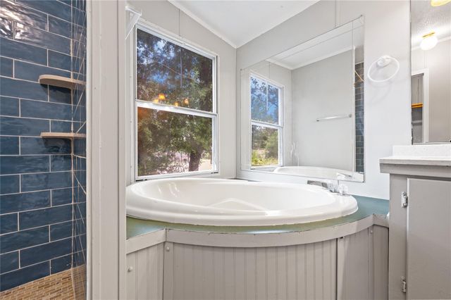 9623 Meadowvine Drive, Houston, TX 77044