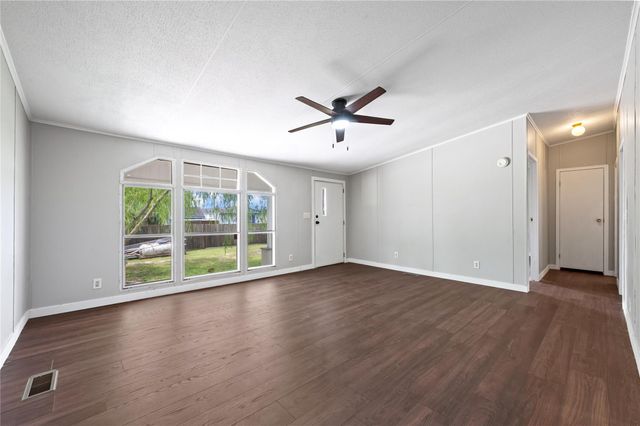 9623 Meadowvine Drive, Houston, TX 77044