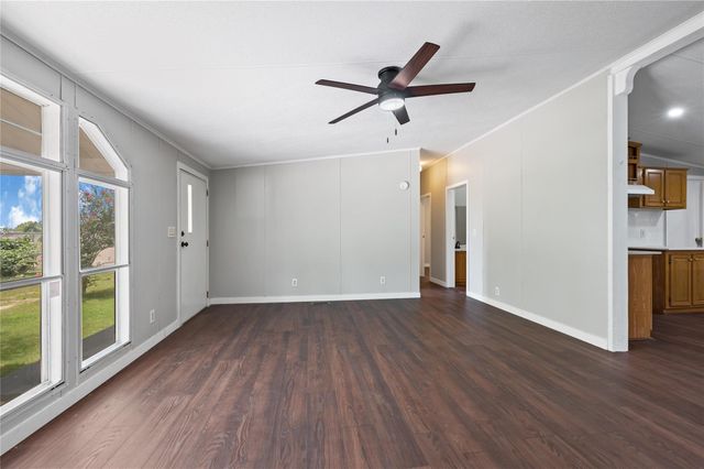 9623 Meadowvine Drive, Houston, TX 77044