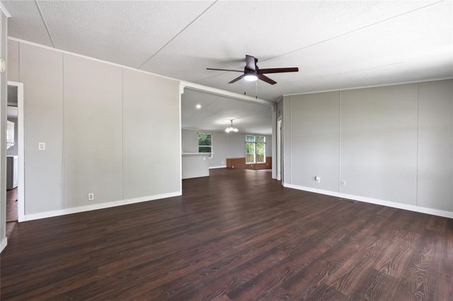 9623 Meadowvine Drive, Houston, TX 77044