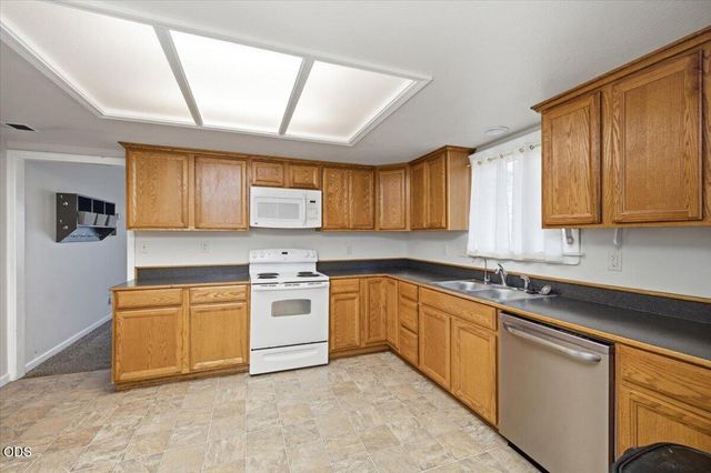 612 S Ivy Street, Medford, OR 97501