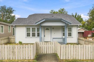 612 S Ivy Street, Medford, OR 97501