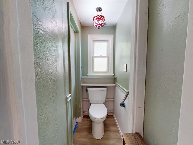 1049 Renfield Road, Cleveland Heights, OH 44121