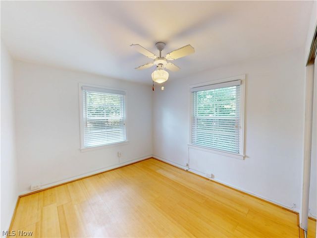 1049 Renfield Road, Cleveland Heights, OH 44121