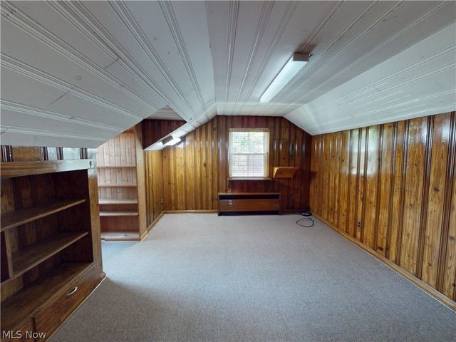 1049 Renfield Road, Cleveland Heights, OH 44121