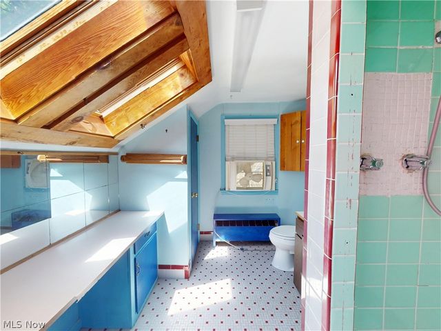 1049 Renfield Road, Cleveland Heights, OH 44121