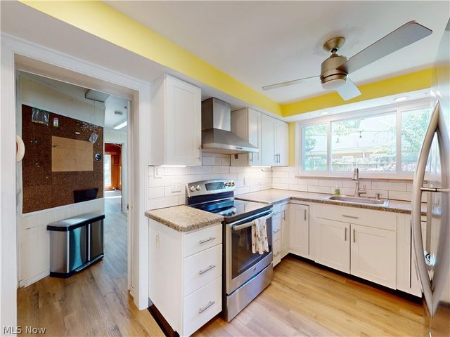 1049 Renfield Road, Cleveland Heights, OH 44121