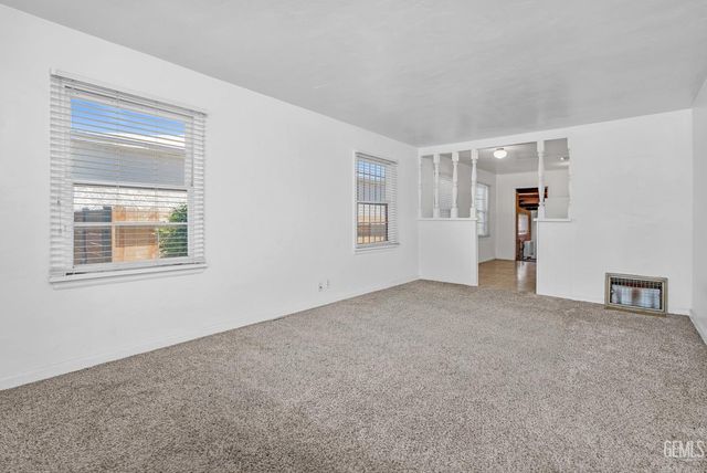 308 Cypress Street, Bakersfield, CA 93304
