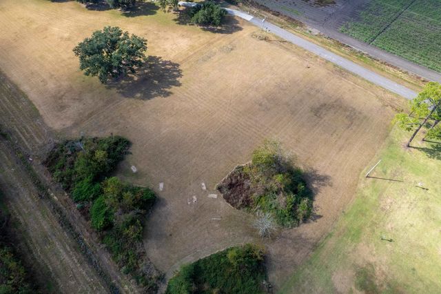 415 Central Lafourche Drive, Raceland, LA 70394