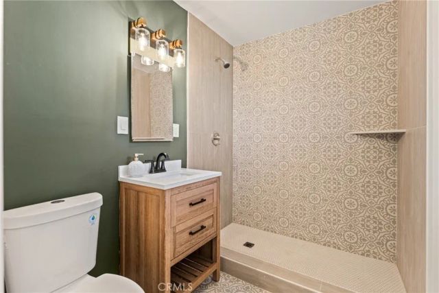 9925 Redwood, Hesperia, CA 92345