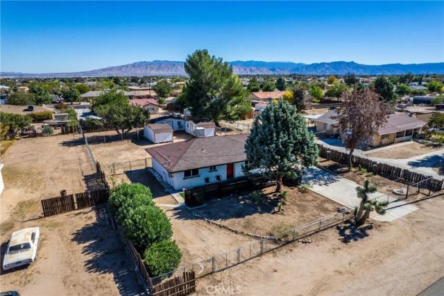 9925 Redwood, Hesperia, CA 92345