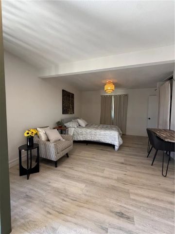 9925 Redwood, Hesperia, CA 92345