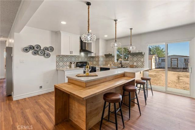 9925 Redwood, Hesperia, CA 92345