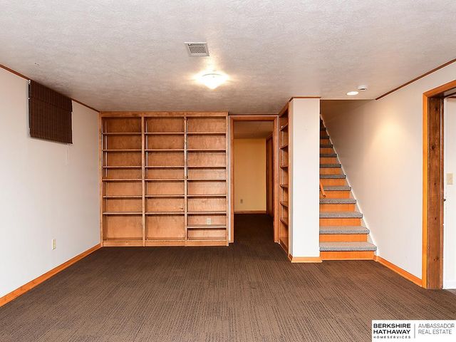 1731 N 63rd Street, Lincoln, NE 68505