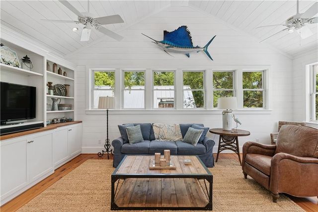 4316 5th Street, St. Simons Island, GA 31522