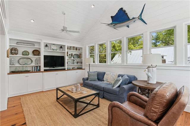 4316 5th Street, St. Simons Island, GA 31522