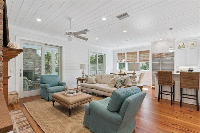 4316 5th Street, St. Simons Island, GA 31522