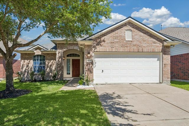 2709 Shallow Falls Court, Pearland, TX 77584
