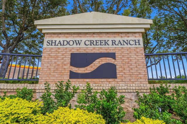 2709 Shallow Falls Court, Pearland, TX 77584
