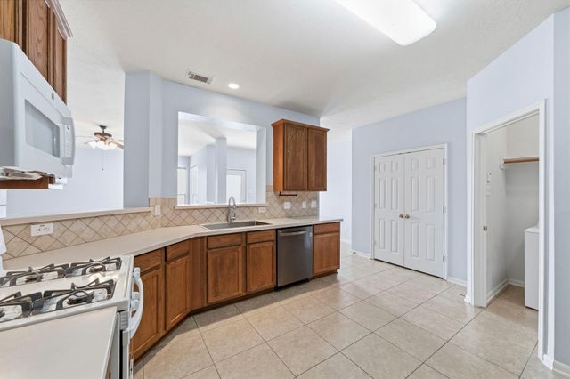 2709 Shallow Falls Court, Pearland, TX 77584