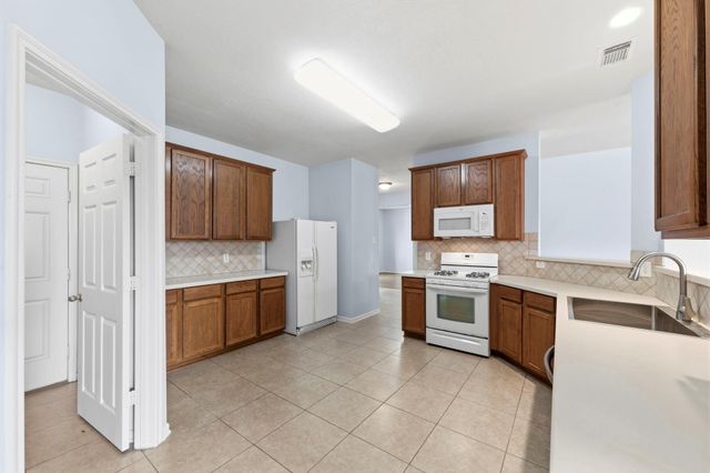 2709 Shallow Falls Court, Pearland, TX 77584