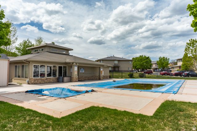 12802 S TIMBER RUN RD, Riverton, UT 84065