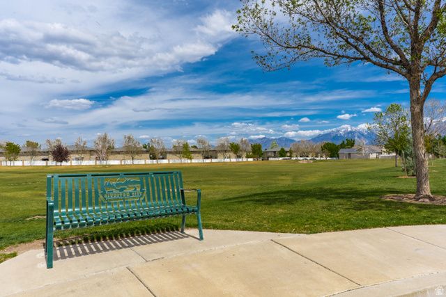 12802 S TIMBER RUN RD, Riverton, UT 84065