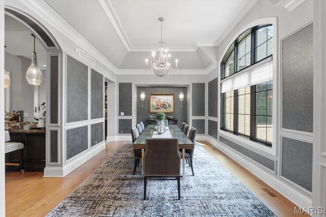 12723 Topping Acres, St Louis, MO 63131