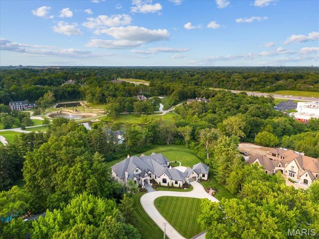 12723 Topping Acres, St Louis, MO 63131