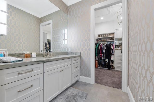 12723 Topping Acres, St Louis, MO 63131