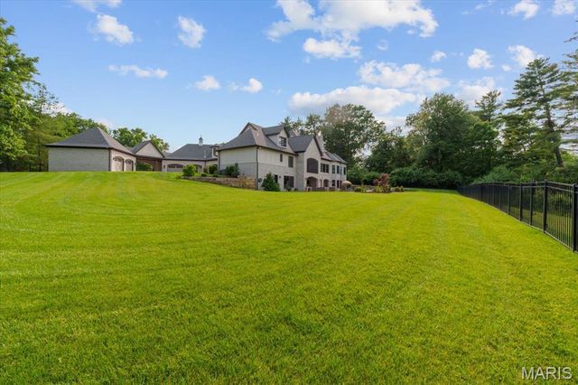 12723 Topping Acres, St Louis, MO 63131