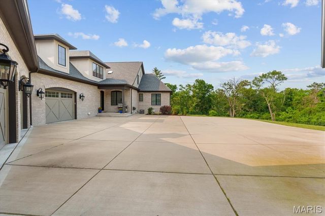 12723 Topping Acres, St Louis, MO 63131