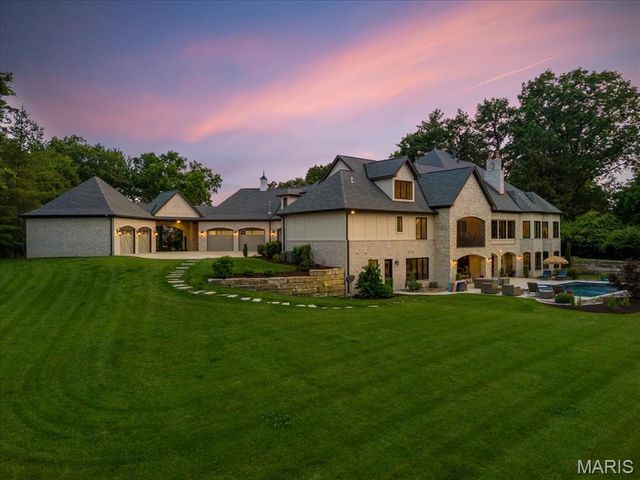 12723 Topping Acres, St Louis, MO 63131
