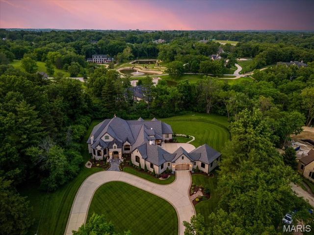 12723 Topping Acres, St Louis, MO 63131