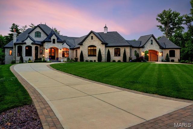12723 Topping Acres, St Louis, MO 63131