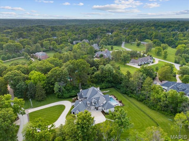 12723 Topping Acres, St Louis, MO 63131